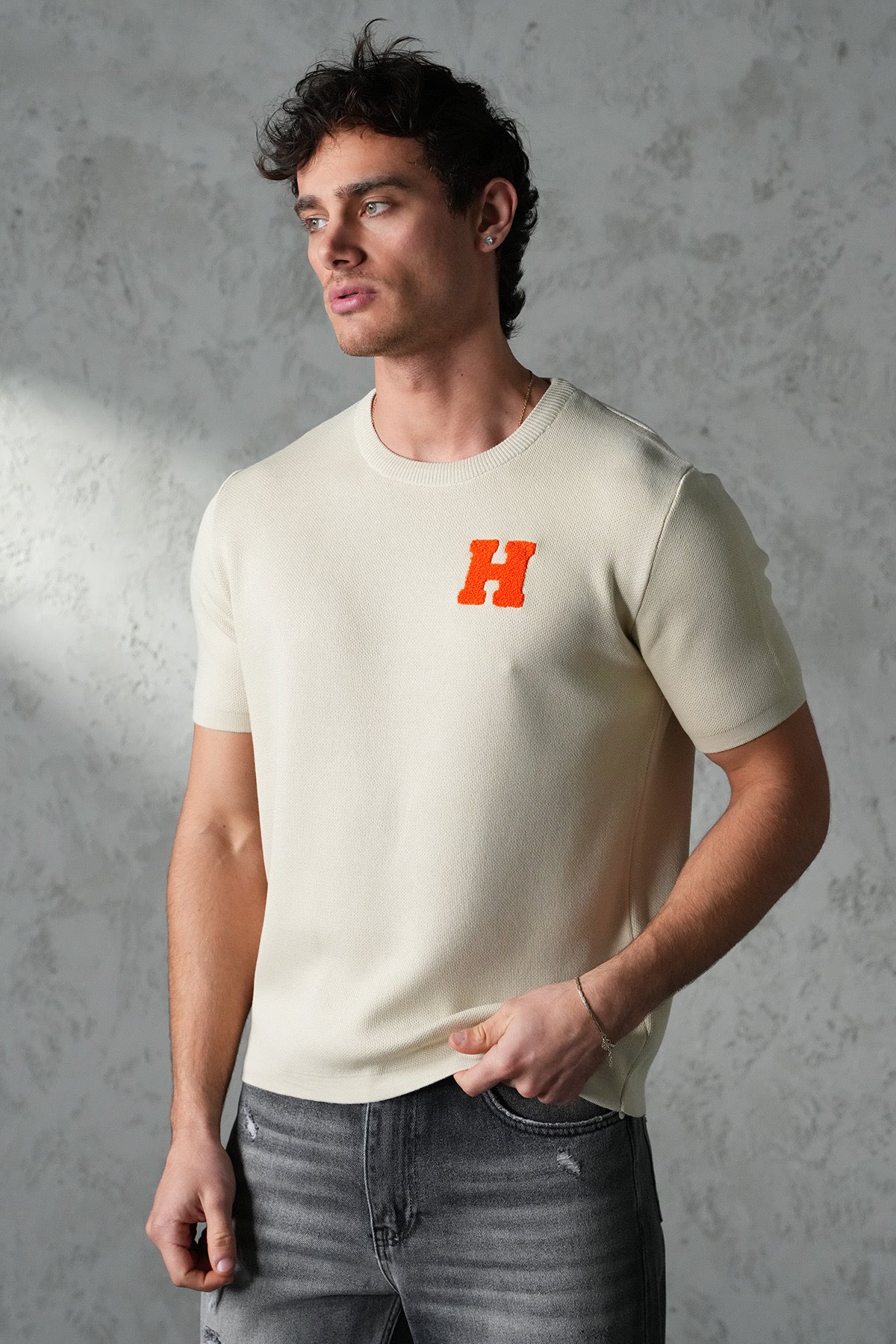H Tee