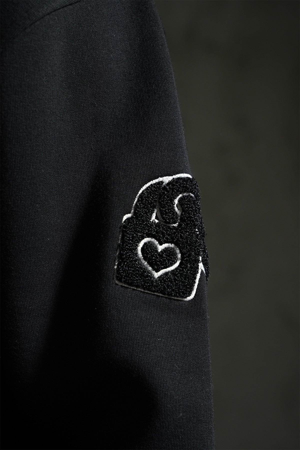 Mona Lisa Zipper