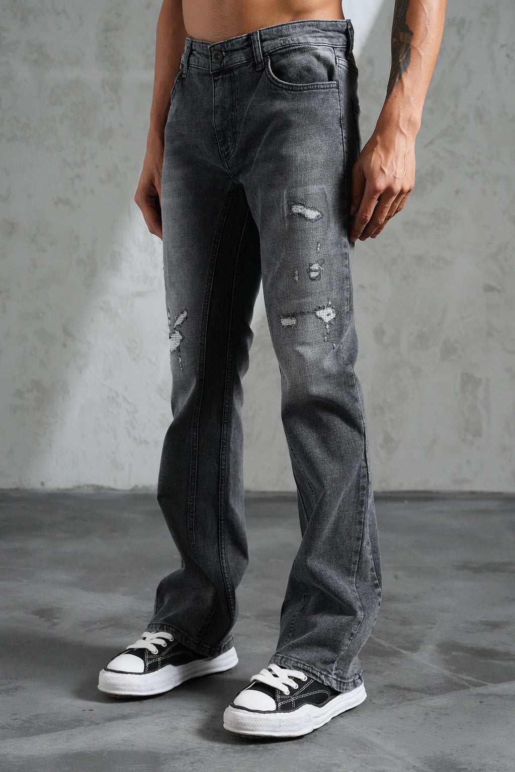 Flaired Basic Ripped Black