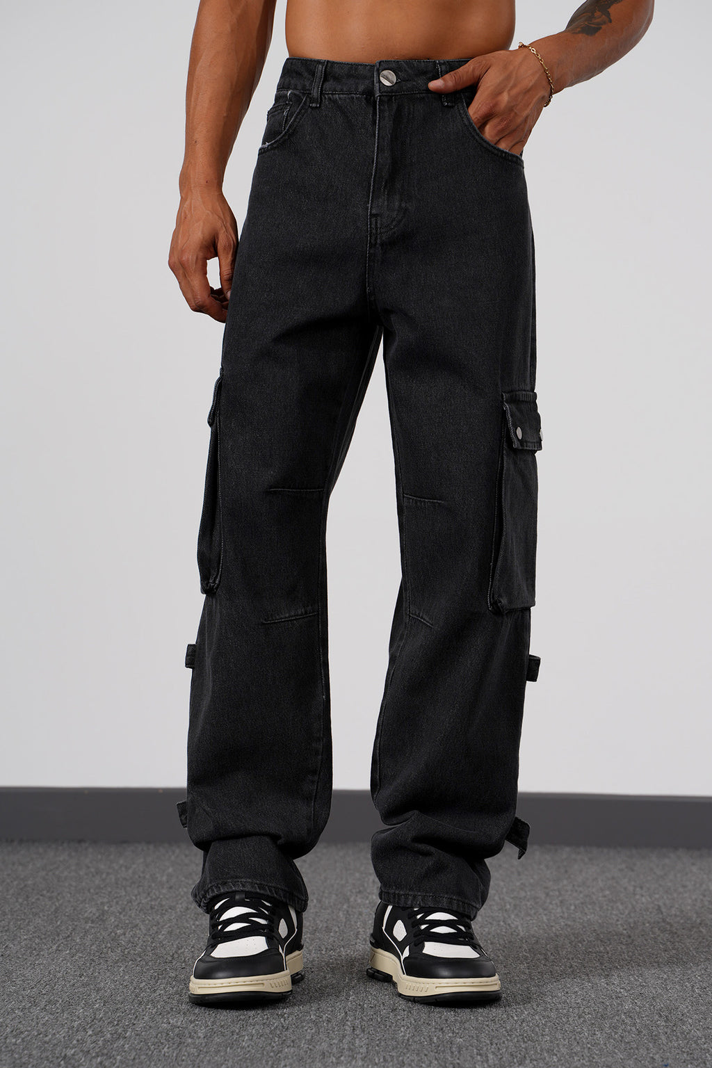 Cargo Streight Fit